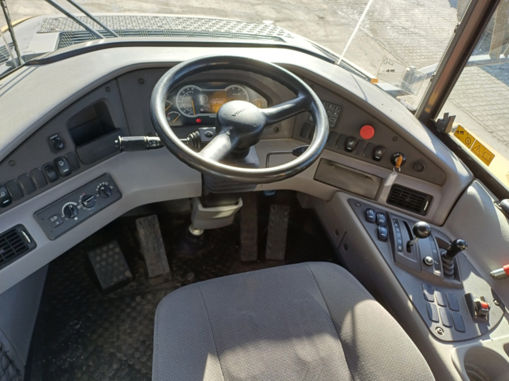 Volvo-A25G-340097-13.jpg