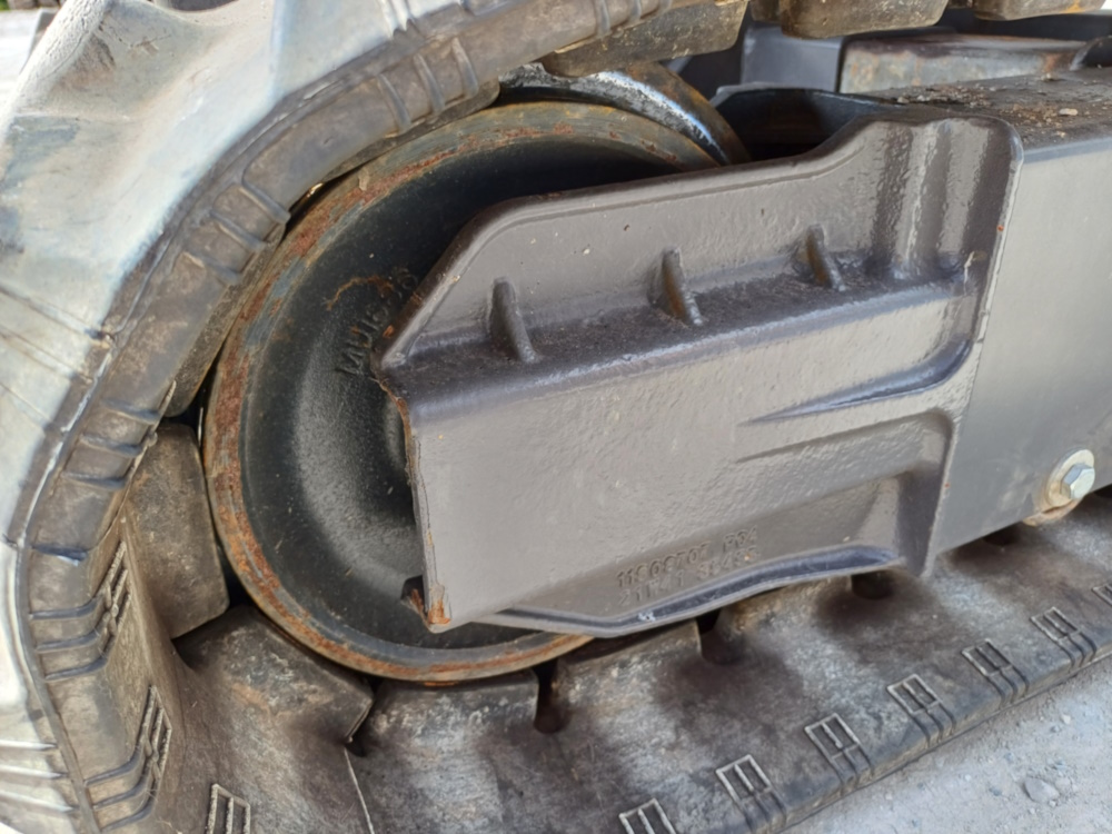 Volvo-JECR18E-19005-9.jpg