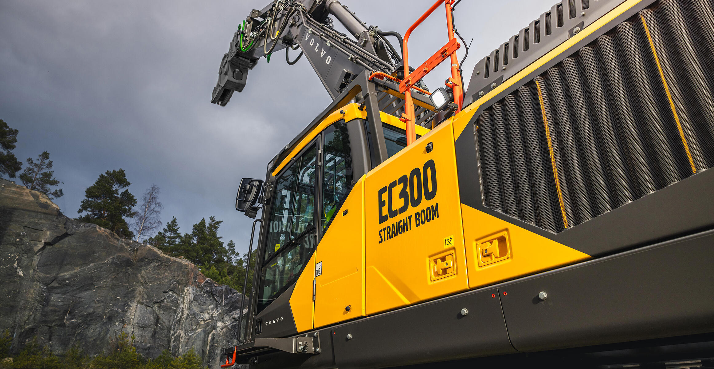 EC300 Straight Boom